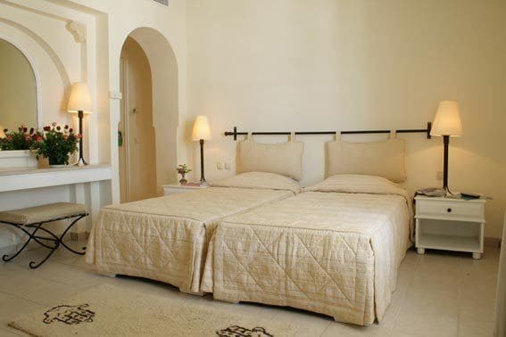 Hotel Flamingo Beach Mezraia Extérieur photo